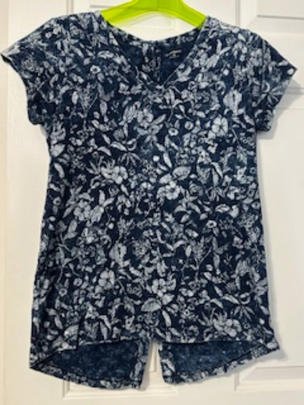 RuffHewn button down back top Sz S
